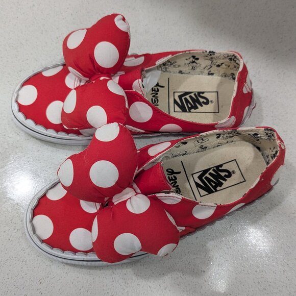 Vans x Disney - Picture 2 of 3